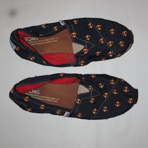 TOMS navy blue sailor shoes with gold anchors